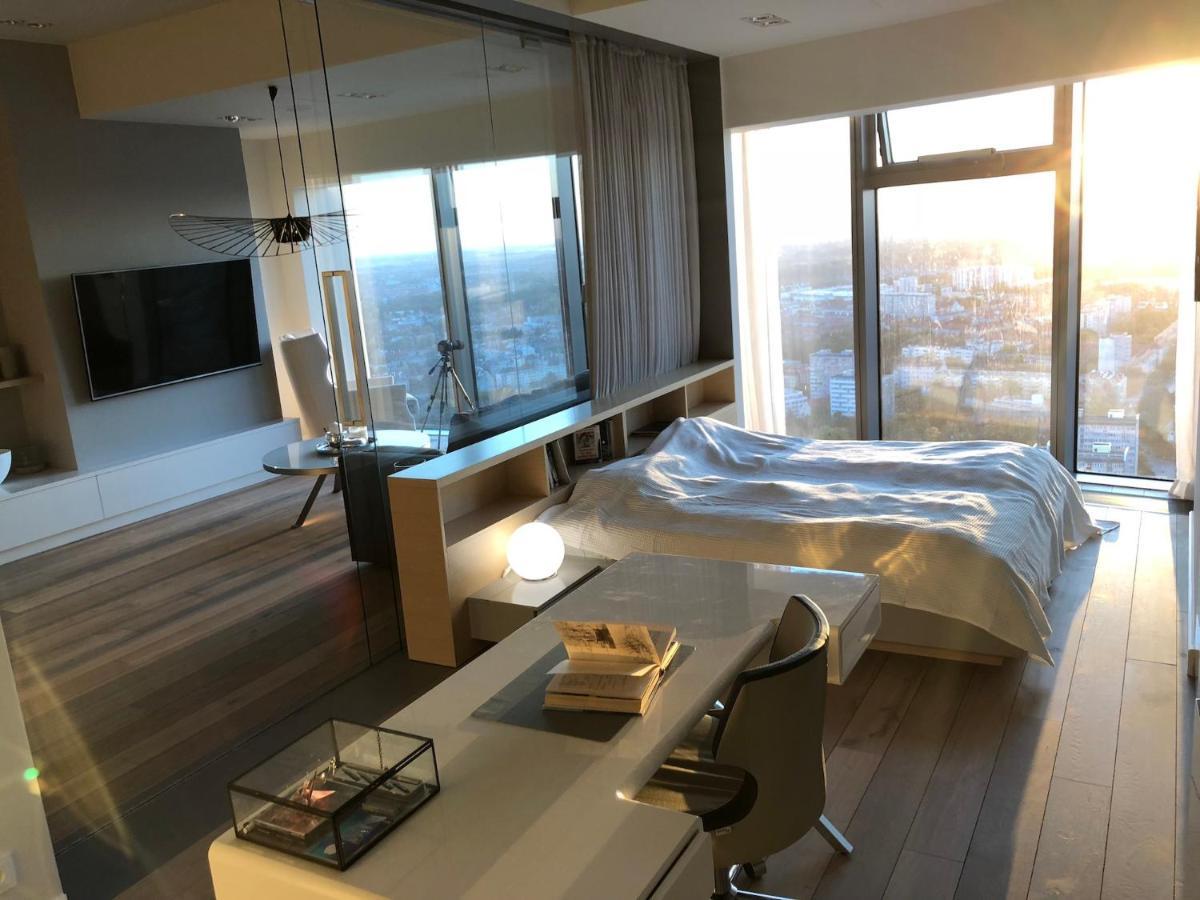 Vantage Point Apartament Sky Tower ヴロツワフ エクステリア 写真