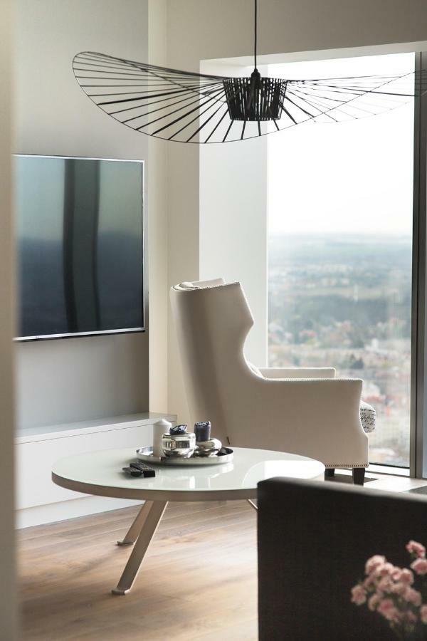 Vantage Point Apartament Sky Tower ヴロツワフ エクステリア 写真