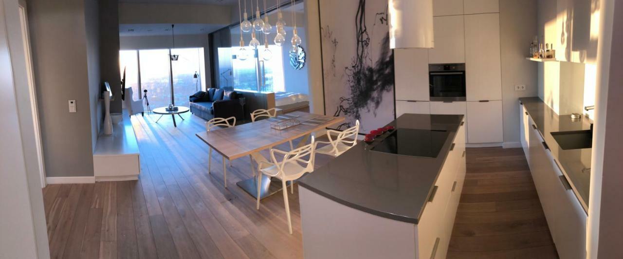 Vantage Point Apartament Sky Tower ヴロツワフ エクステリア 写真